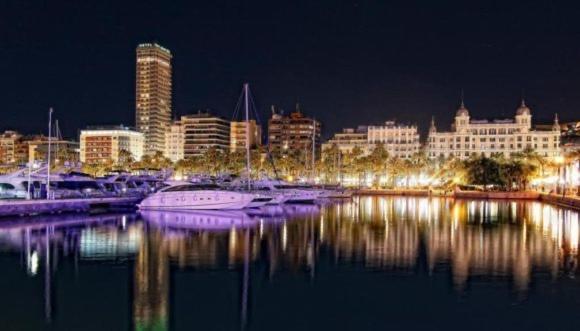 Centrum F Alicante Exterior foto